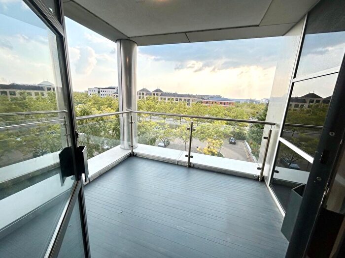 1 Bedroom Apartment To Rent In Silbury Boulevard, Milton Keynes, MK9