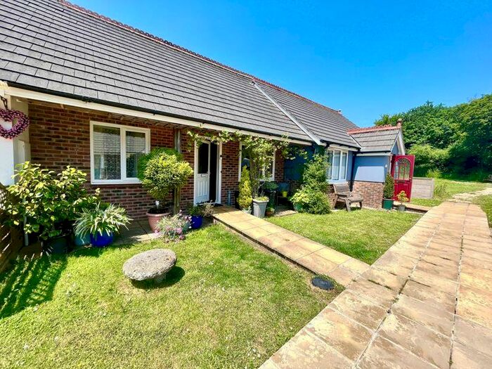 2 Bedroom Bungalow For Sale In Barn Park Gardens, Halwill, Beaworthy, EX21