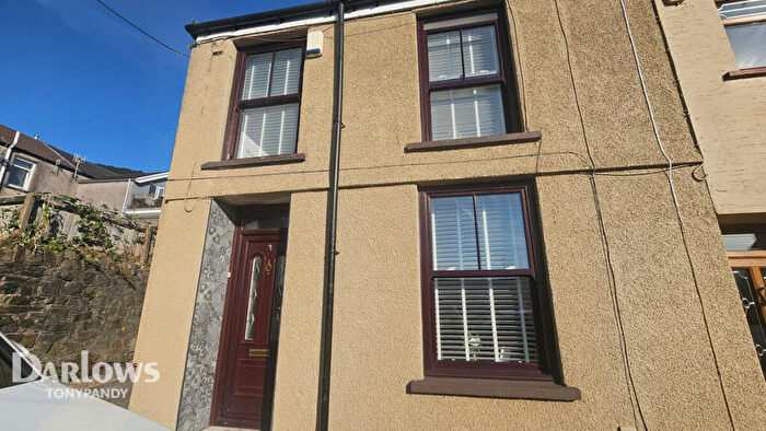 3 Bedroom End Of Terrace House For Sale In Pentre, CF41