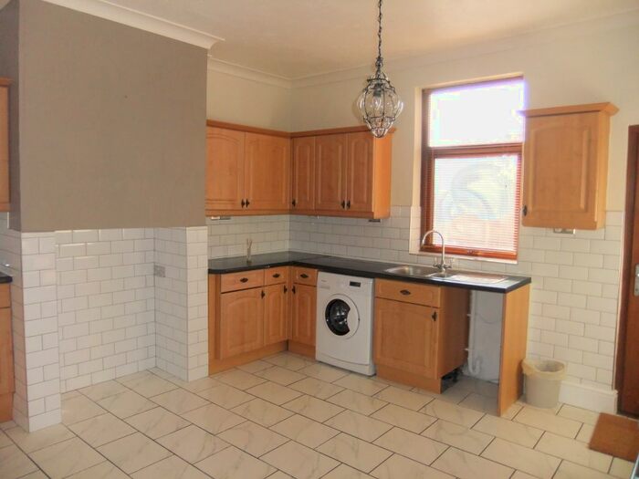 3 Bedroom Terraced House To Rent In Green Lane, Rotherham, S62