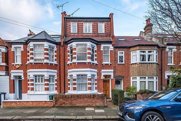 4 Bedroom Detached House For Sale In Fielding Road, London, W4