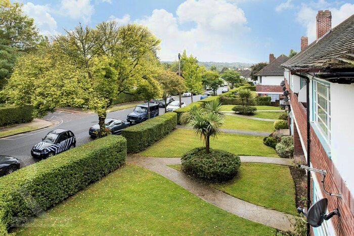 2 Bedroom Flat To Rent In Ossulton Way, Hampstead Garden Suburb, N2