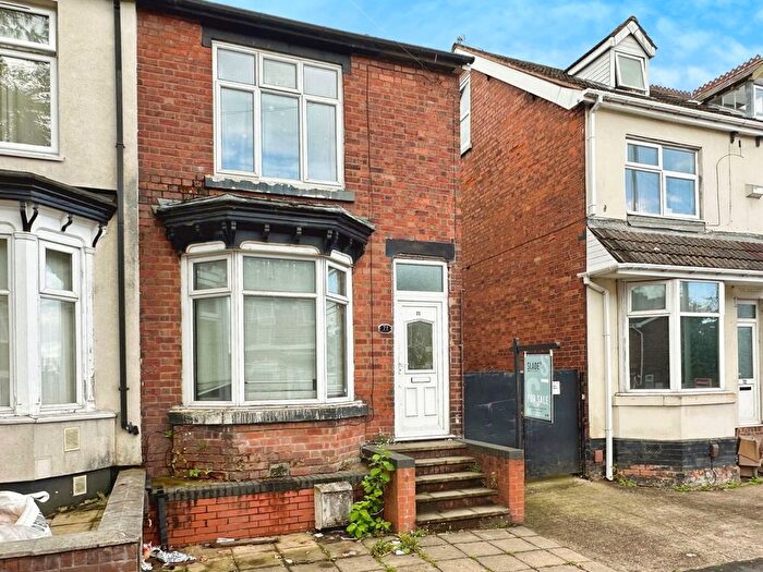 4 Bedroom End Of Terrace House For Sale In Hordern Road, Wolverhampton, WV6