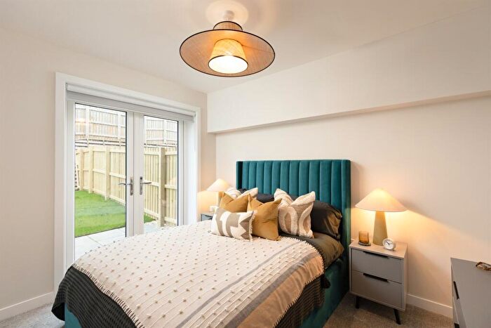 3 Bedroom Terraced House To Rent In Casa Vista Park, Glasgow, G33