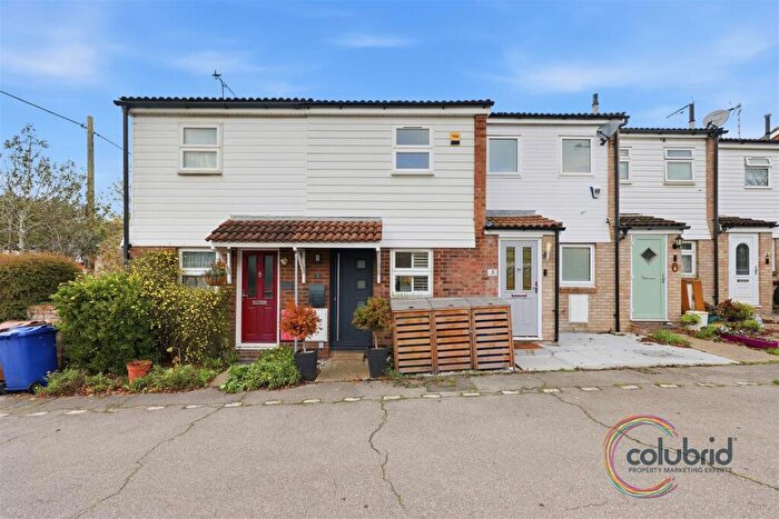 2 Bedroom Terraced House For Sale In Stafford Close, Linford, SS17
