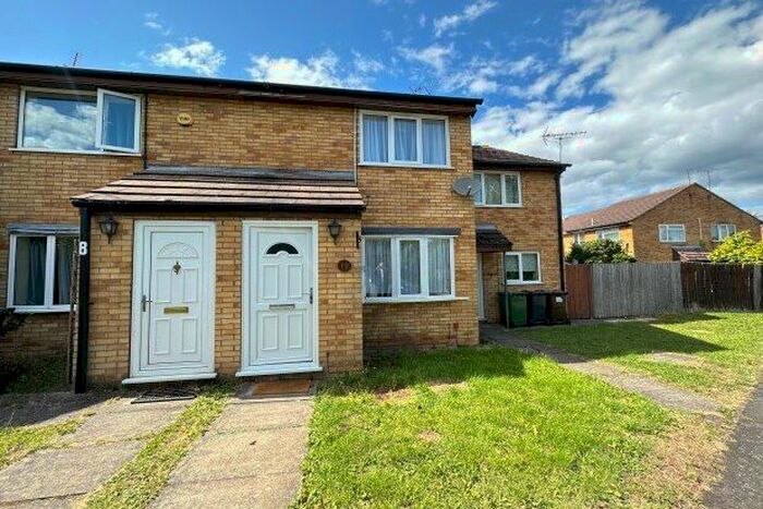 2 Bedroom Property To Rent In Ravensthorpe Drive, Loughborough, LE11