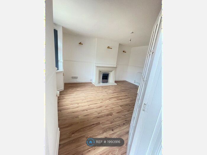 3 Bedroom Terraced House To Rent In Bloomfield Road, Tipton, DY4