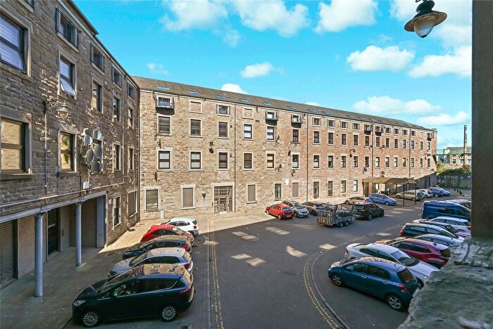 2 Bedroom Flat For Sale In Pleasance Court, Dundee, Angus, DD1