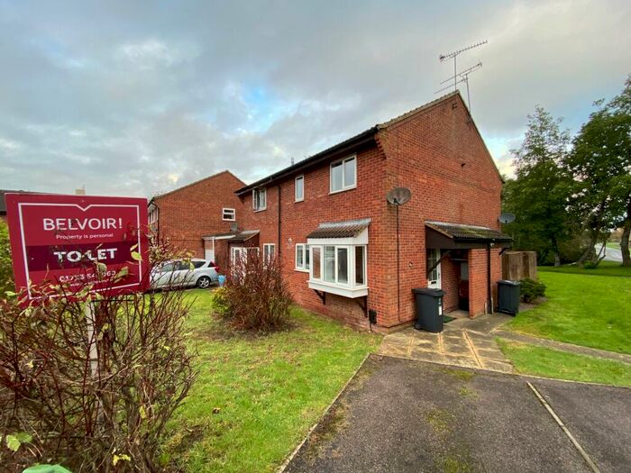 1 Bedroom Town House To Rent In Risingham Mead, Westlea, Swindon, SN5