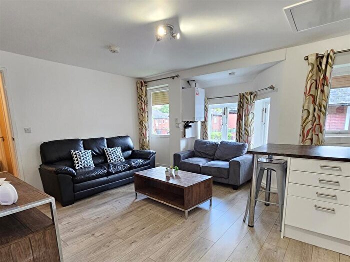 4 Bedroom Flat To Rent In Bed Flats, The Forum, Tiverton Way, Cambridge, CB1
