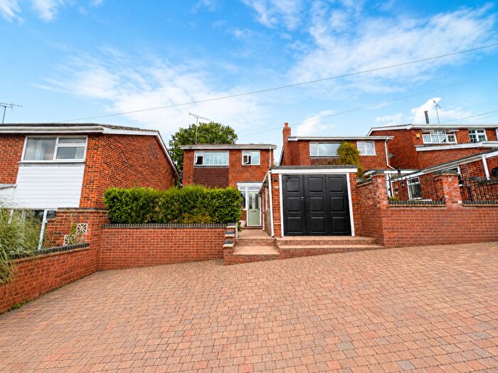 4 Bedroom Link Detached House For Sale In Brook Street, Colne Engaine, Colchester, CO6