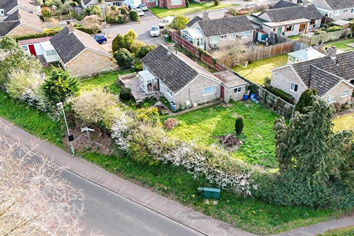 3 Bedroom Detached Bungalow For Sale In Proctor Close, Chedgrave, Norwich, NR14