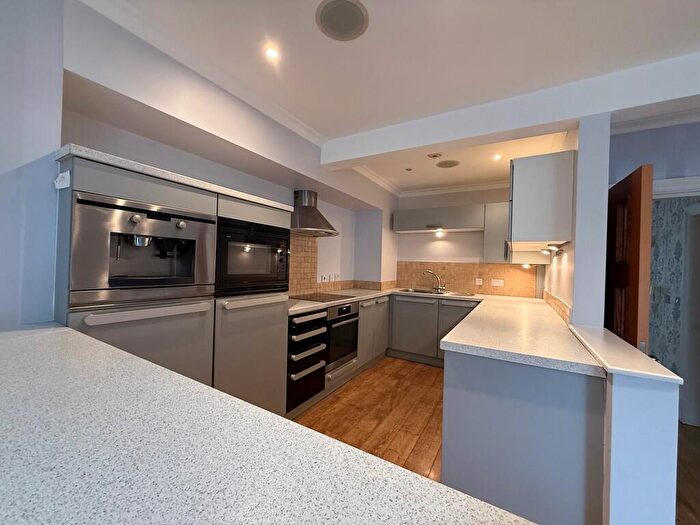 2 Bedroom Apartment To Rent In Winckley Square, Preston, PR1