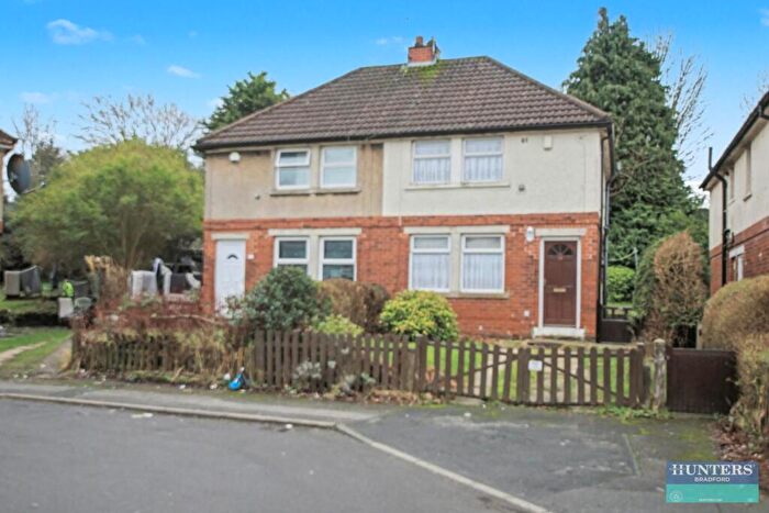2 Bedroom Semi Detached House For Sale In Emerson Avenue Bradford, BD9