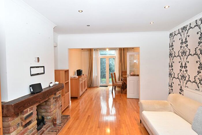 3 Bedroom Semi-Detached House To Rent In Wood End Avenue, Harrow, HA2