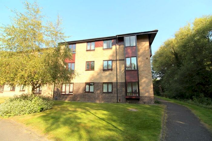 1 Bedroom Apartment To Rent In St Pauls Court, Reading, RG1