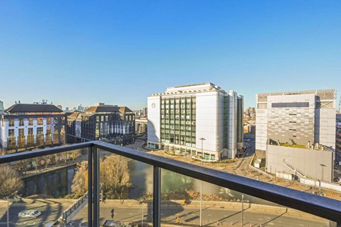 1 Bedroom Flat For Sale In Elektron Tower, Canary Wharf, London, E14