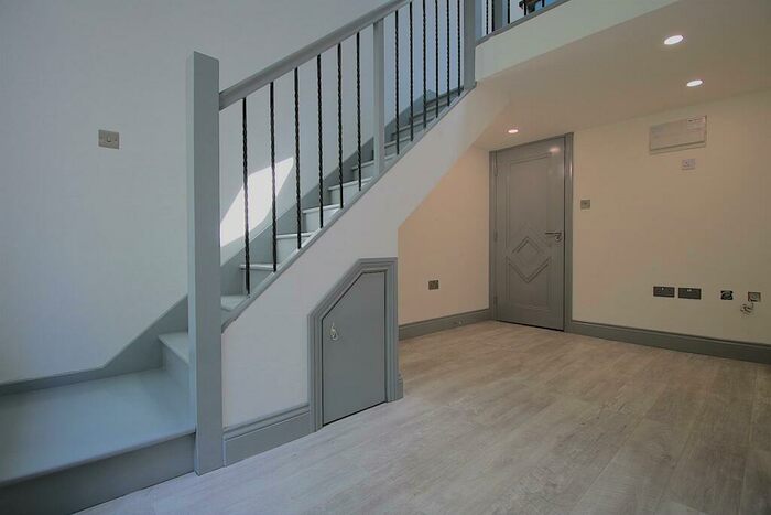 1 Bedroom Flat To Rent In Rectory Square, London, E1