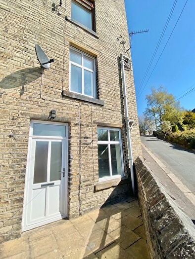 2 Bedroom Property To Rent In Lane Ends Terrace, Halifax, HX3