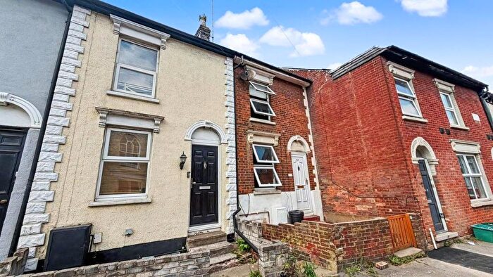2 Bedroom Property To Rent In Maldon Road, CO3