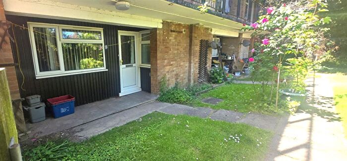 1 Bedroom Flat For Sale In Rhodaus Close, Canterbury, CT1