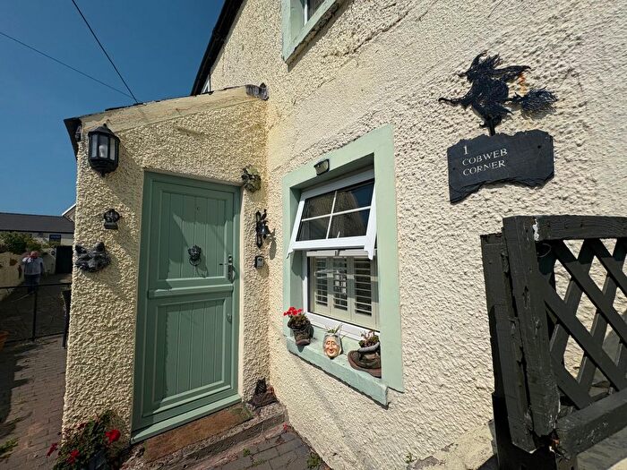 3 Bedroom Semi-detached House To Rent In Cobwebs Corner, Brickyard, Porthcawl, CF36