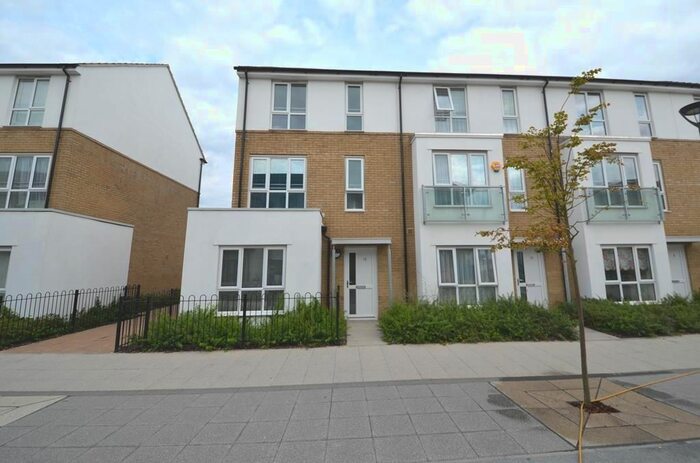 4 Bedroom Town House To Rent In Spring Promenade, Drayton Garden Village, UB7