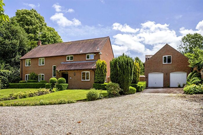 5 Bedroom Equestrian Property For Sale In Pye Lane, Broad Town, Swindon, SN4