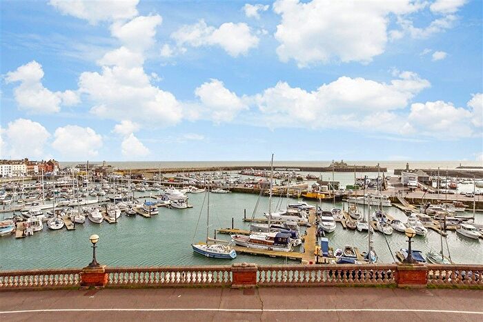 3 Bedroom End Of Terrace House For Sale In Adelaide Gardens, Ramsgate, Kent, CT11