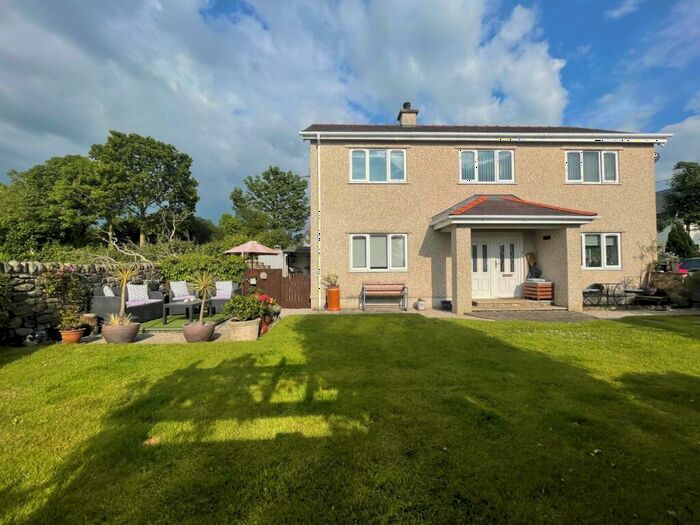 3 Bedroom Detached House For Sale In Dinas, Caernarfon, Gwynedd, LL54