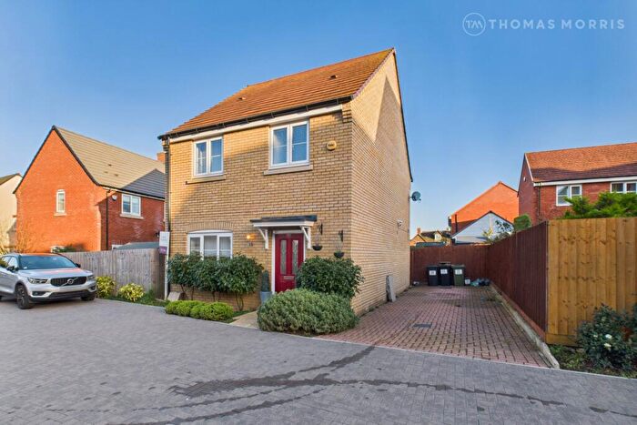 3 Bedroom Detached House For Sale In Herberts Meadow, Clifton, Shefford, Bedfordshire, SG17