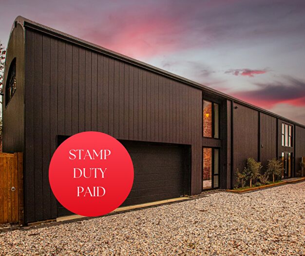 4 Bedroom Barn Conversion For Sale In Bilberry Barn, Waltham Road, Thorpe Arnold, LE14