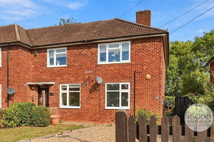 1 Bedroom Flat For Sale In Willingale Road, Loughton, IG10