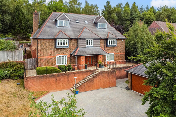 5 Bedroom House For Sale In Ibworth Lane, Fleet, GU51
