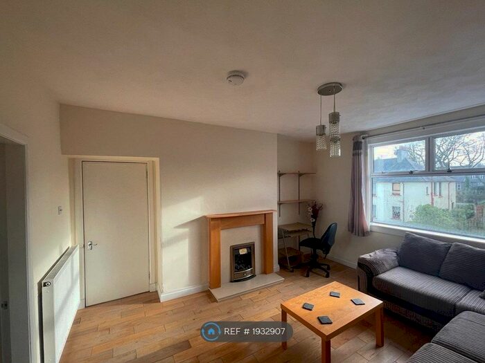 2 Bedroom Flat To Rent In Hilton Terrace Aberdeen, Aberdeen, AB24