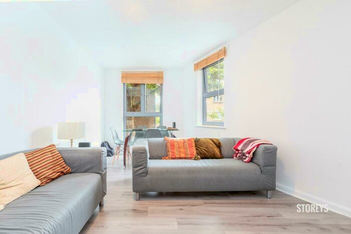 2 Bedroom Apartment To Rent In Kingsland Green, Dalston, London, E8