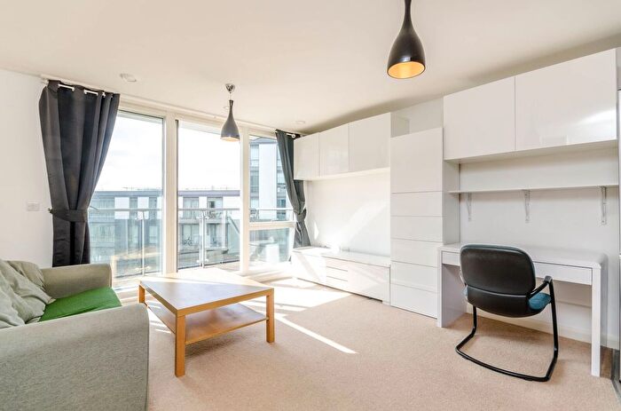 1 Bedroom Flat For Sale In Ealing Road, Brentford, TW8