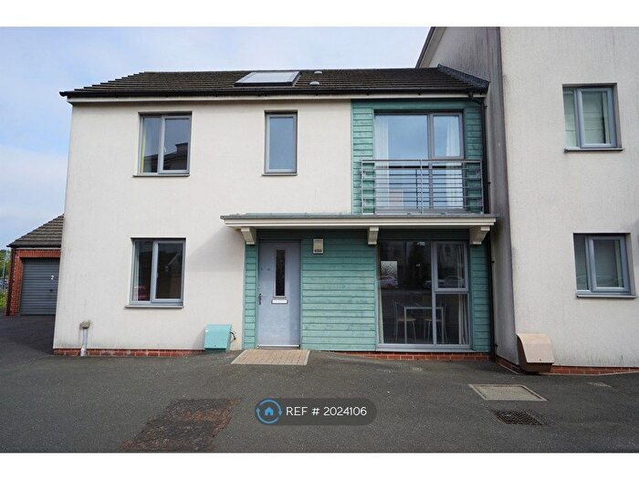 4 Bedroom Semi-Detached House To Rent In Little Locky Close, Bristol, BS16