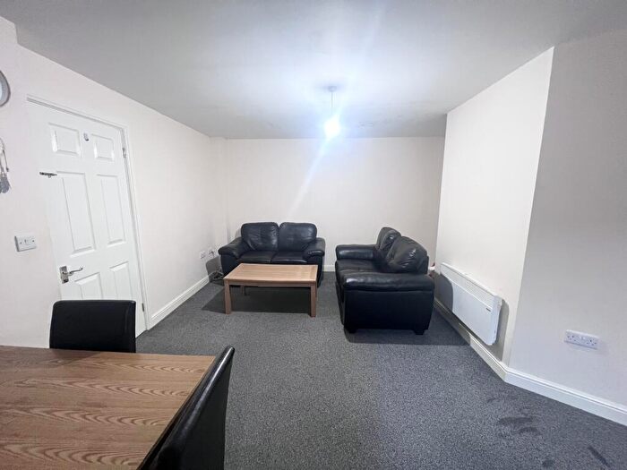 2 Bedroom Apartment To Rent In Kingswood House, Nottingham, NG5