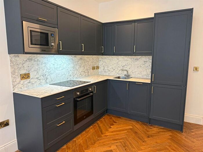 1 Bedroom Flat To Rent In Clarence Yard, Brighton, BN1