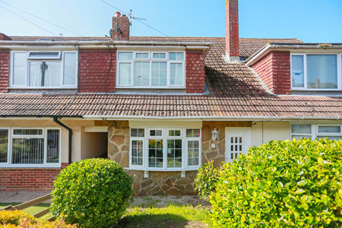 3 Bedroom Terraced House For Sale In Broomfield Drive, Portslade, BN41