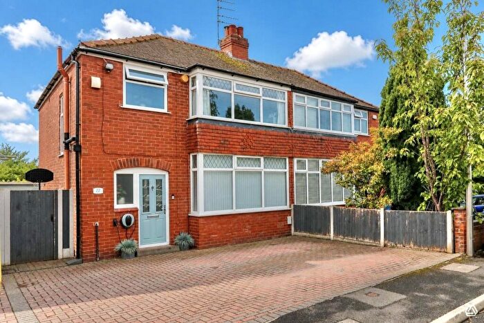 3 Bedroom Semi-Detached House For Sale In Ashley Road, Offerton, Stockport, SK2