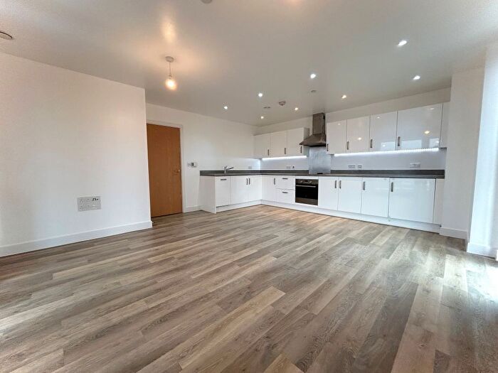 2 Bedroom Flat To Rent In Charlotte House, Sutton, SM1