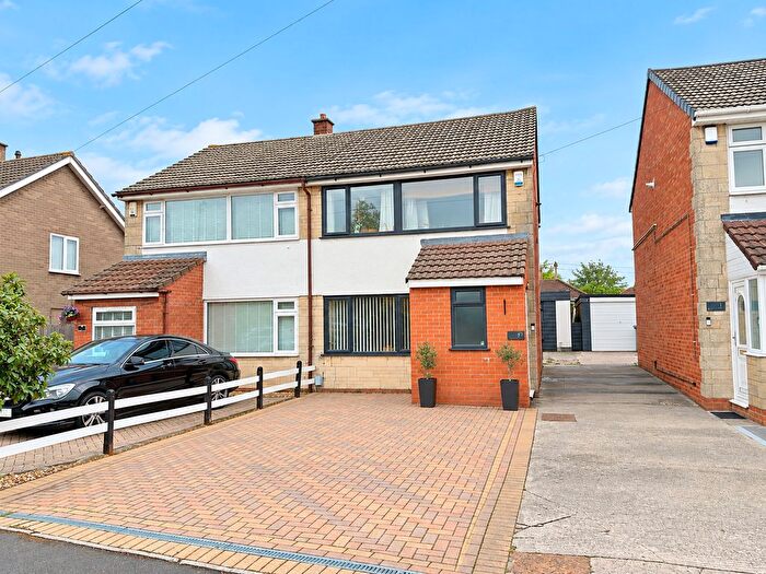 3 Bedroom Semi-Detached House For Sale In Painswick Avenue, Patchway, BS34