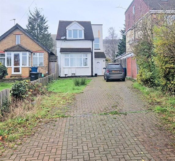 4 Bedroom Detached House To Rent In Eastcote Lane, Harrow, HA2
