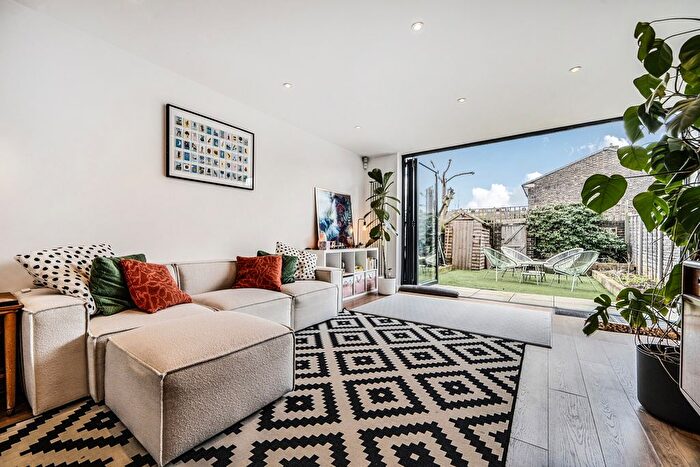 3 Bedroom Terraced House For Sale In Copeland Road, London, SE15