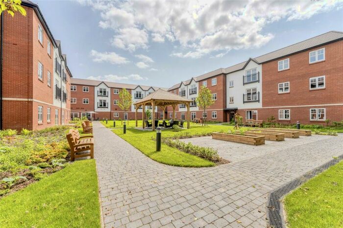 2 Bedroom Apartment For Sale In Wake Green Road, Moseley, Birmingham, B13