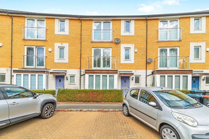 5 Bedroom Terraced House For Sale In Milton Road, Broughton, Milton Keynes, Buckinghamshire, MK10