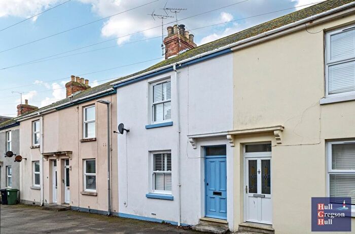 2 Bedroom Terraced House For Sale In Victoria Place, Portland, DT5