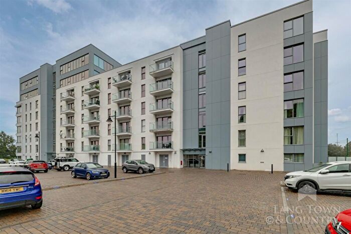 2 Bedroom Apartment To Rent In Mount Wise Crescent, Plymouth, PL1
